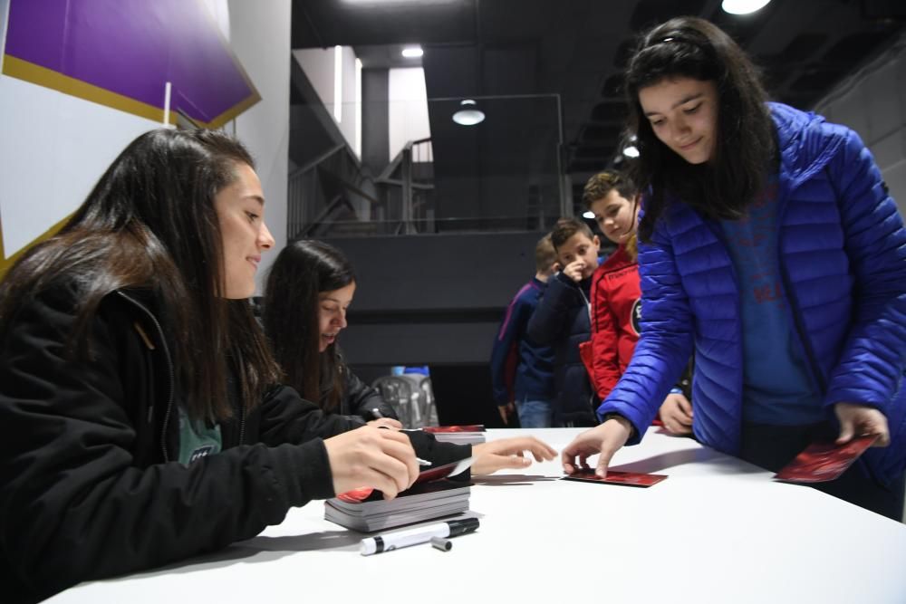 La iniciativa de LA OPINIÓN y la Fundación Real Club Deportivo fomenta valores deportivistas entre escolares con visitas guiadas, charlas sobre la historia del club y encuentros con jugadores.