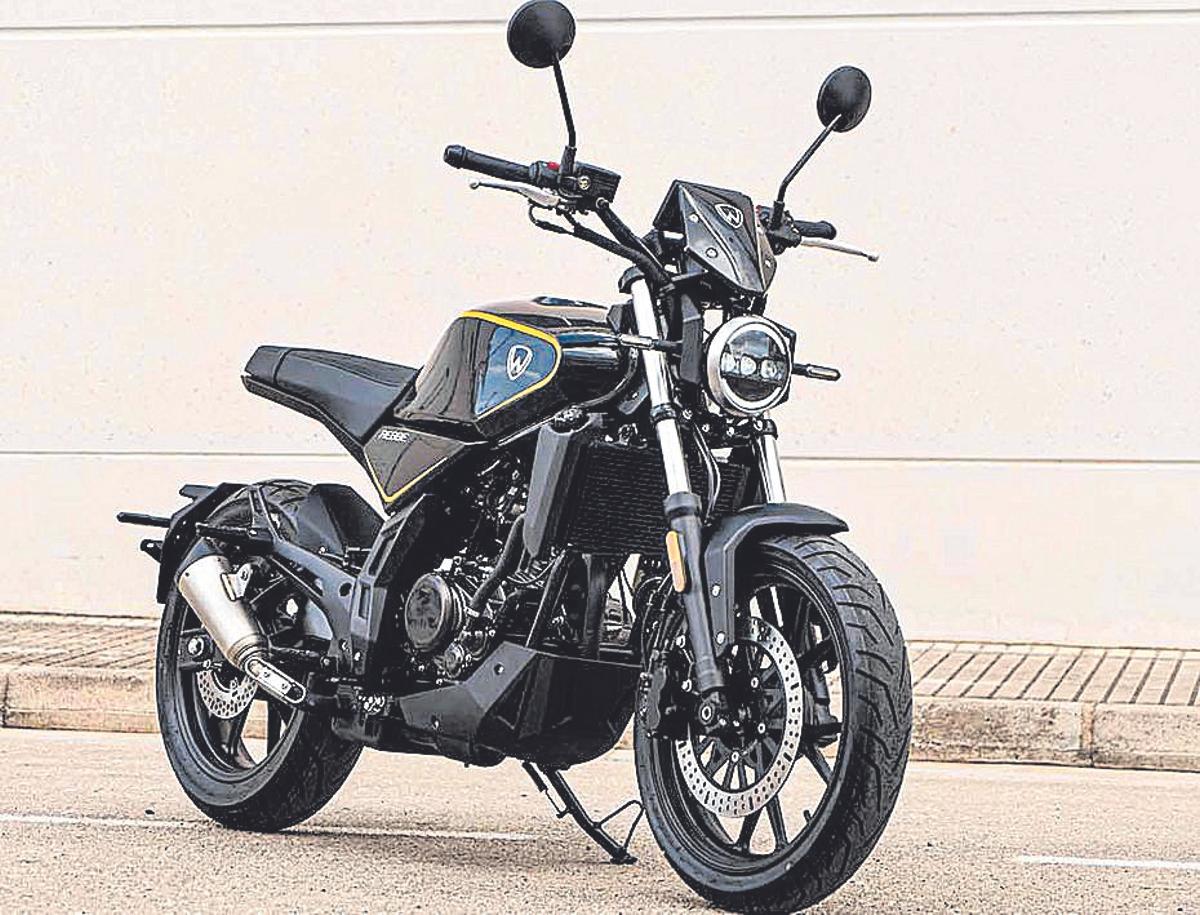 La Storm-V125 es la gran novedad de Wottan Motor este año, con un estilo ‘crossover’ y desde 3.590 euros