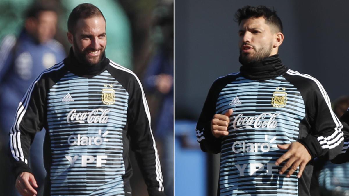 Gonzalo Higuaín y Sergio Agüero, los delanteros entre los que debe escoger Sampaoli para el debut de Argentina contra Islandia