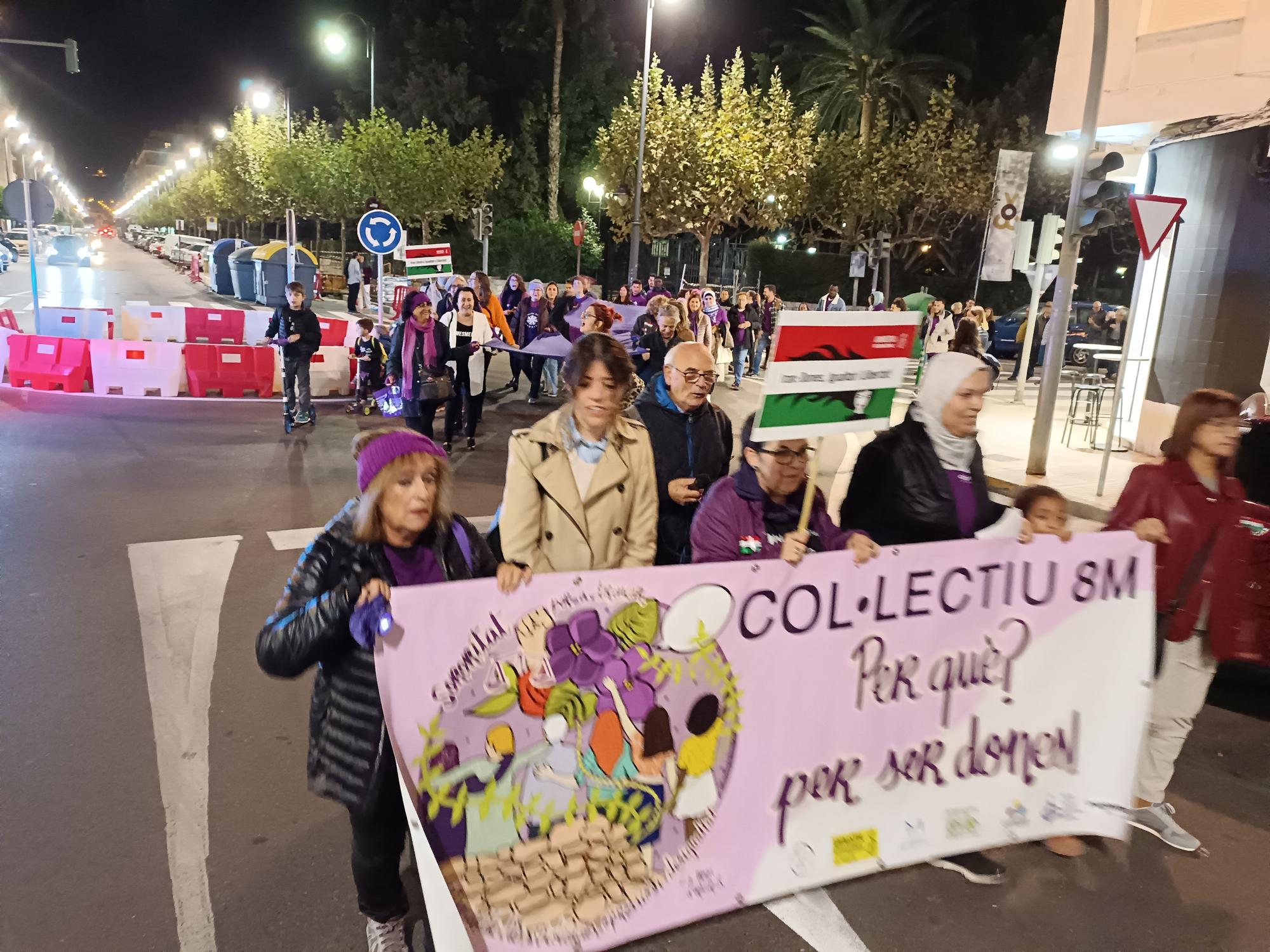 Una manifestación clama en Alzira contra la violencia machista