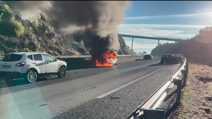 Aparatoso accidente en Lalín con cinco coches implicados