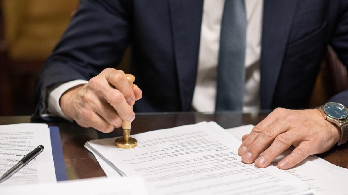 Los notarios son profesionales con una gran cantidad de ingresos.