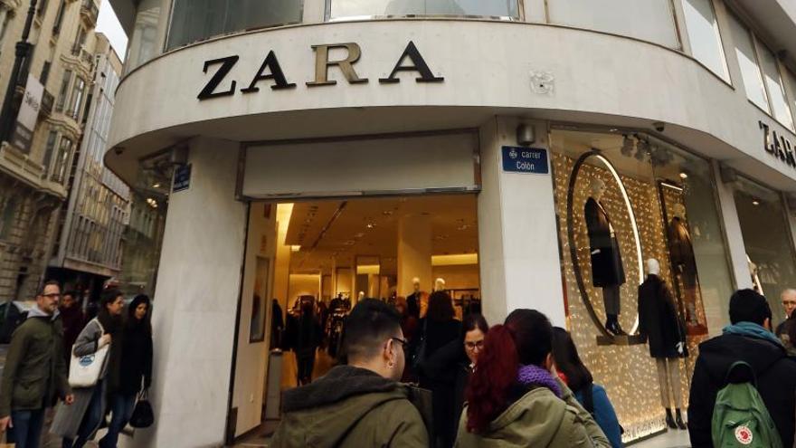 Zara vende su tienda principal en València al fondo alemán Deka -  Levante-EMV