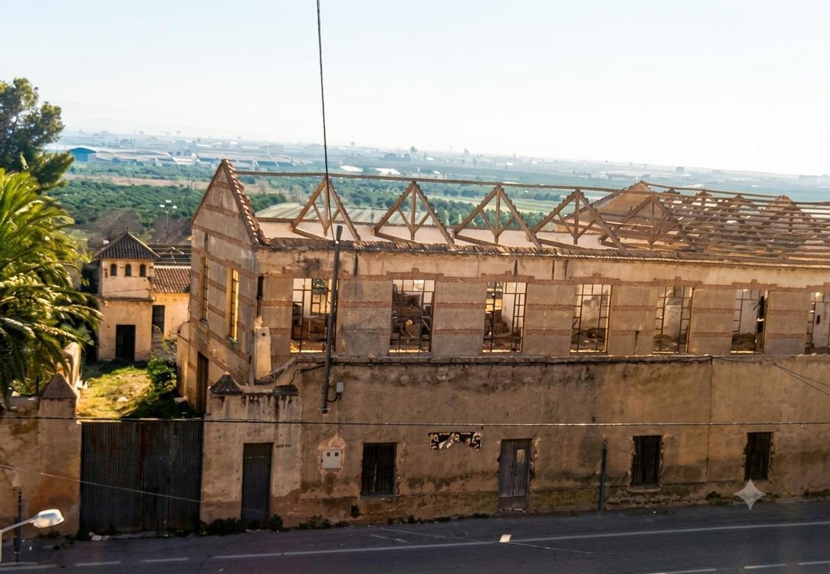 Demolición de la fábrica a mediados de los 90