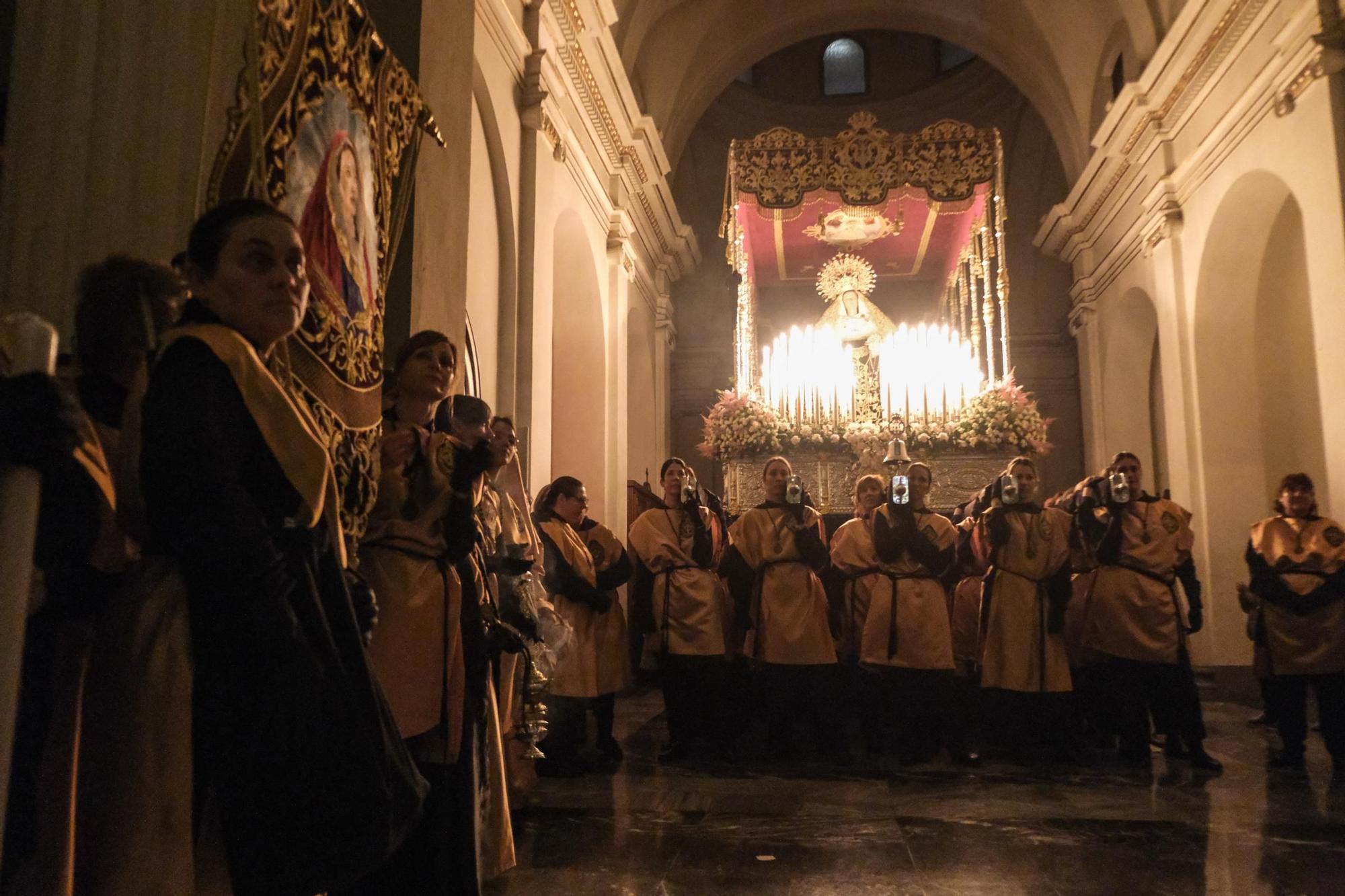 Las mejores imágenes del Lunes Santo en Elche