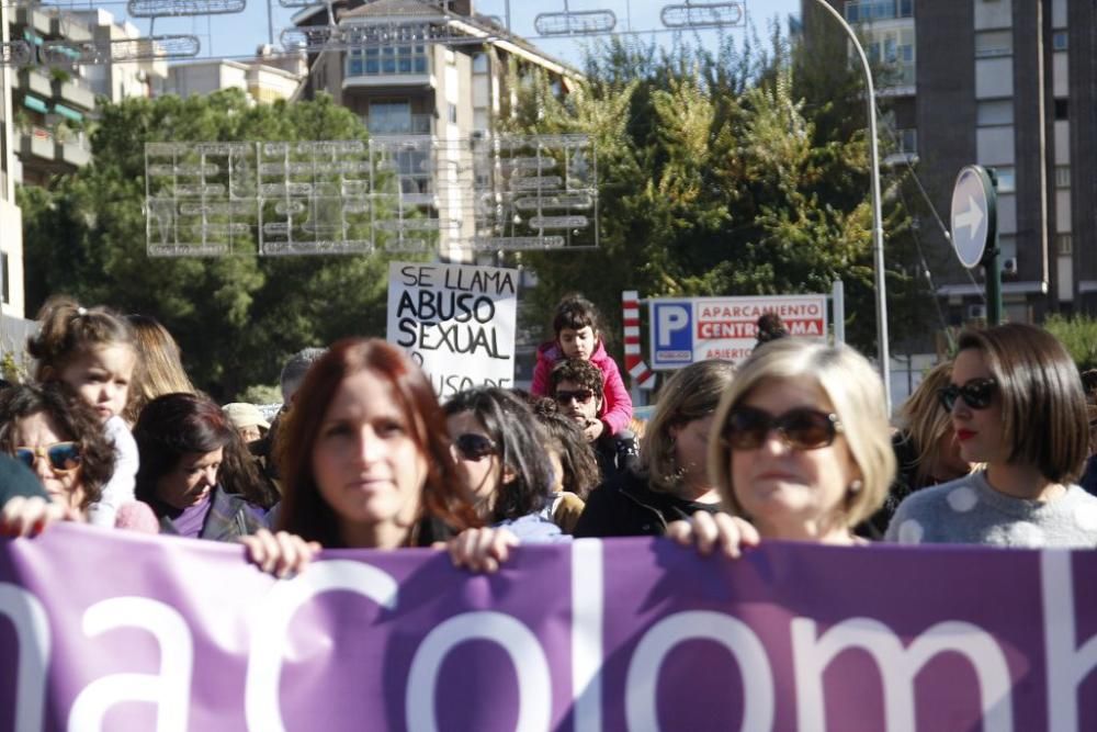 Manifestación en Murcia por el día contra la violencia de género