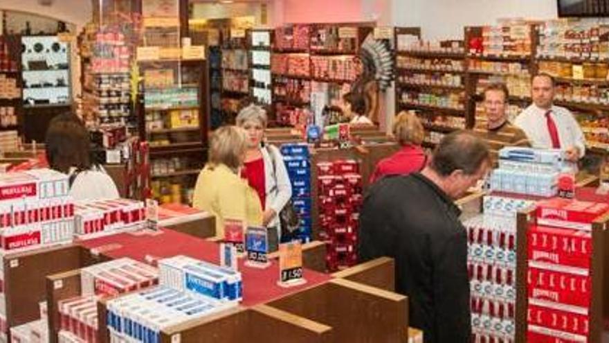 Una imatge d&#039;un estanc de venda de tabac a la Jonquera.