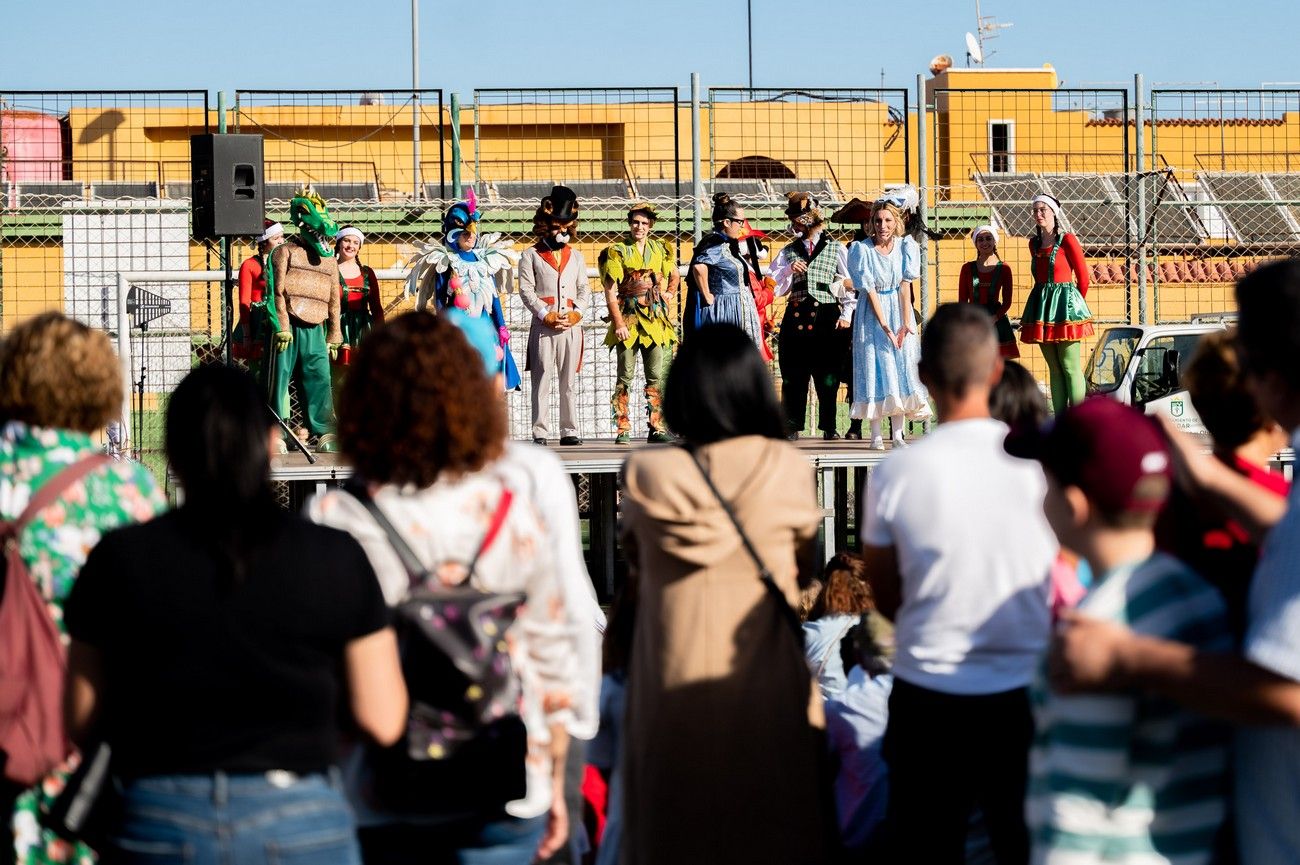 Miles de personas llenan de ilusión el Estadio de Barrial en la llegada de los Reyes Magos