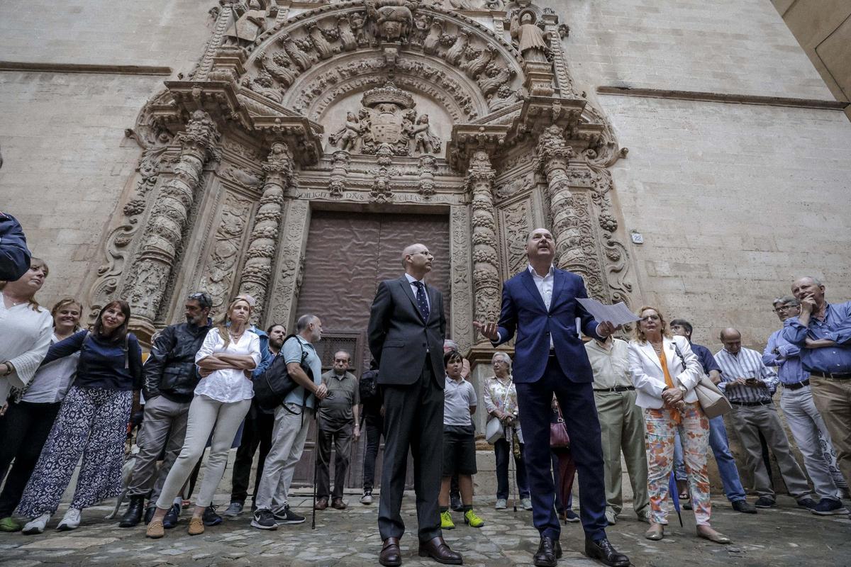 Los antiguos alumnos vuelven a la carga contra los dirigentes de la Compañía de Jesús