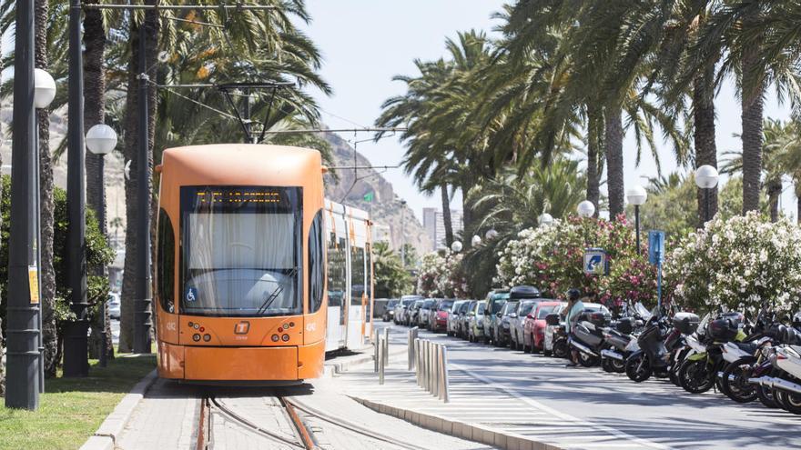 Un estudio del Consell certifica que los desplazamientos en Alicante en carretera, tranvía y tren caen un 60% en el primer mes de confinamiento