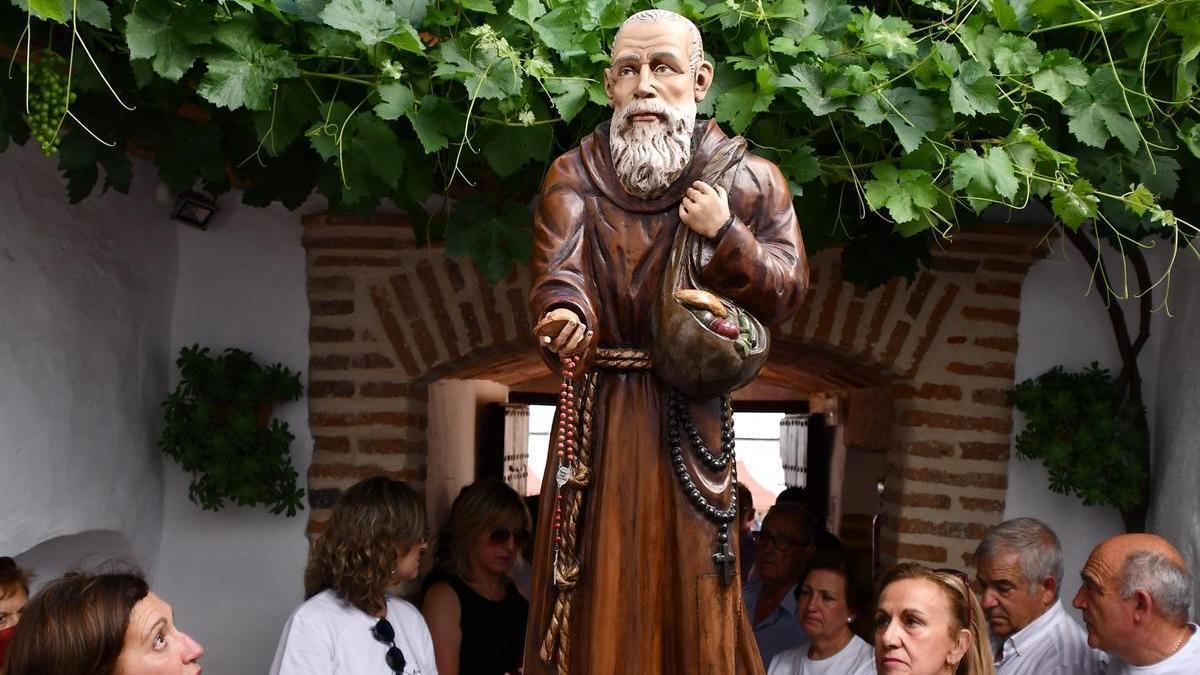 La imagen de Fray Leopoldo recorrió las calles de Alpandeire.