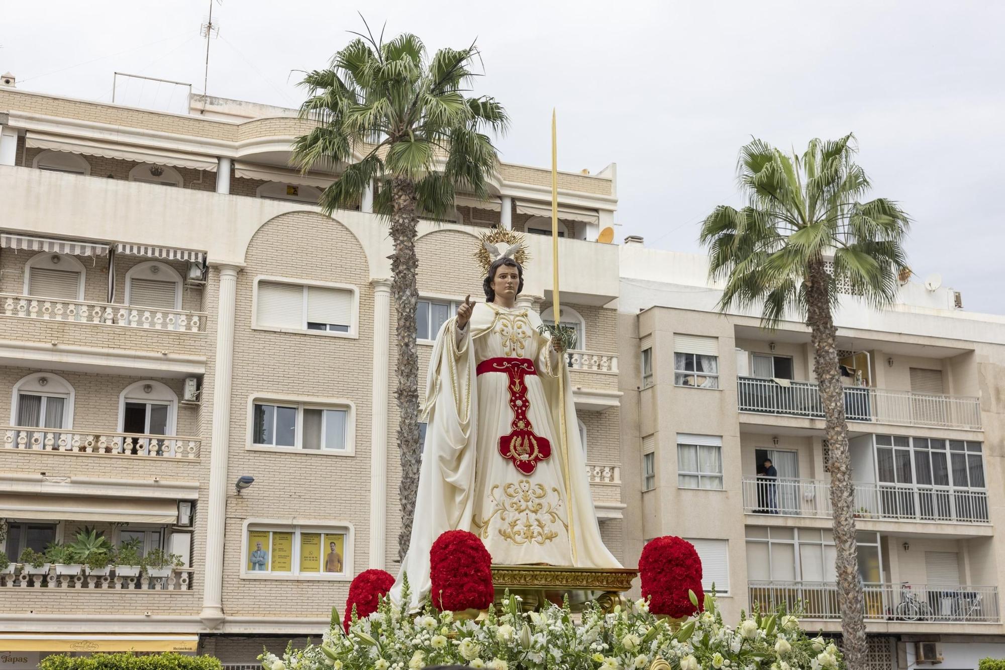 Aquí están las imágenes de la Procesión de Las Palmas de Domingo de Ramos en Torrevieja