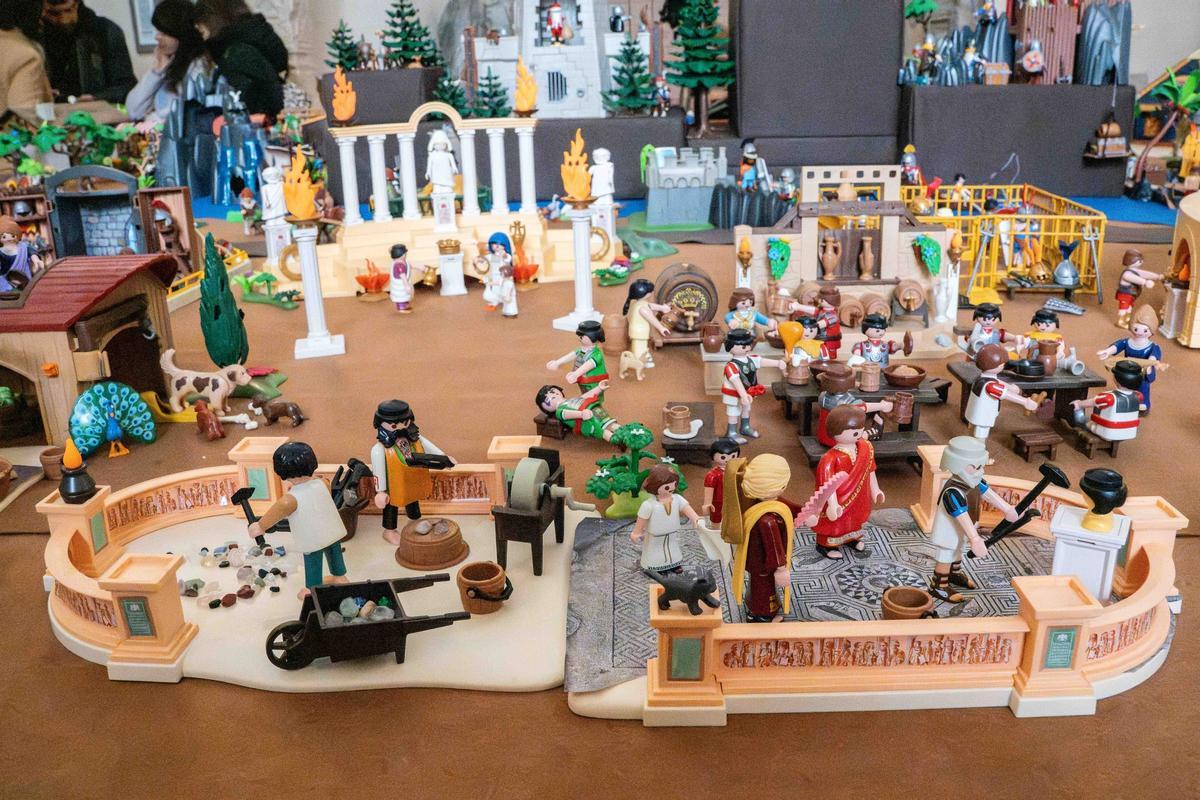 Espectacular Belén de Playmobil en la capital extremeña.