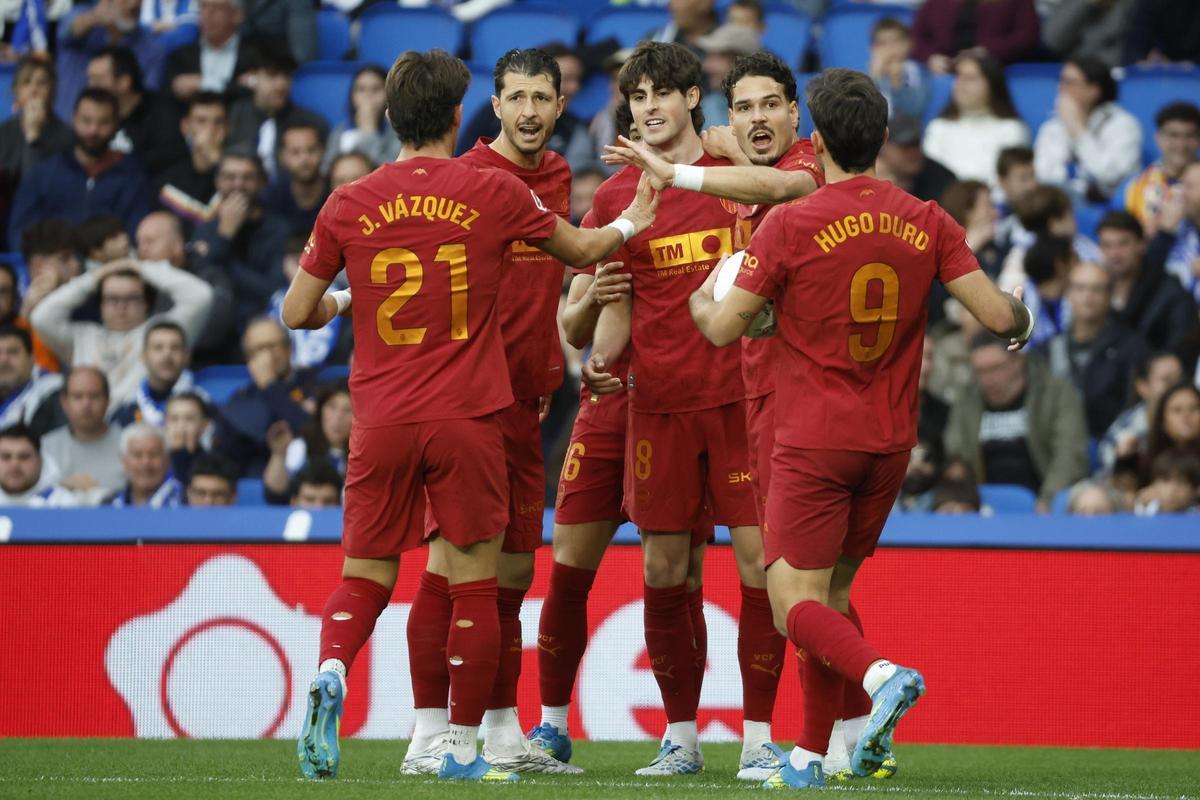 Javi Guerra celebrando su primer gol