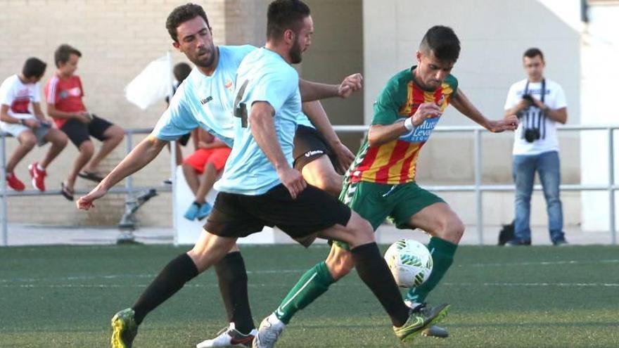 El Castellón neutraliza a un Almazora respondón (2-2)