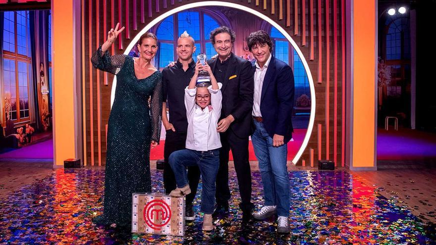 Loreto makes history on MasterChef Junior 10 by becoming the youngest winner