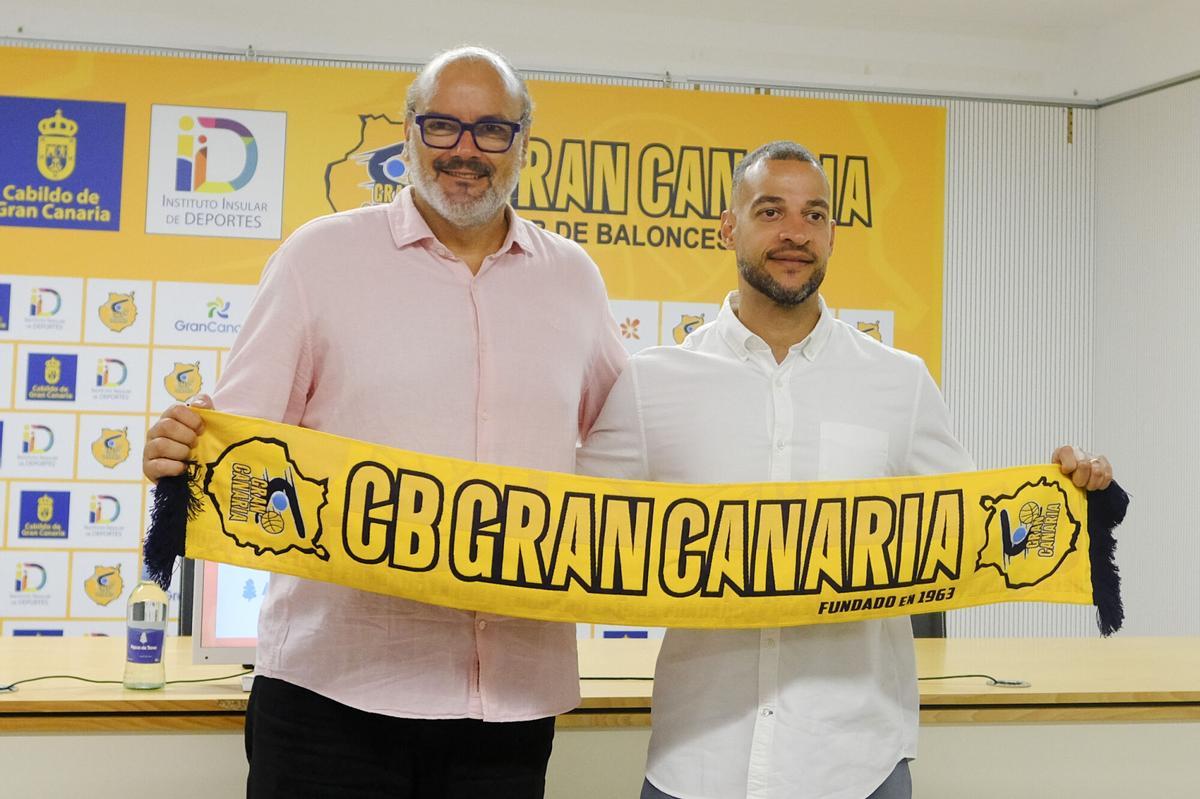 Primer día de Bruno Savignani como capitán del barco del CB Gran Canaria Primer día de Bruno Savignani como capitán del barco del CB Gran Canaria