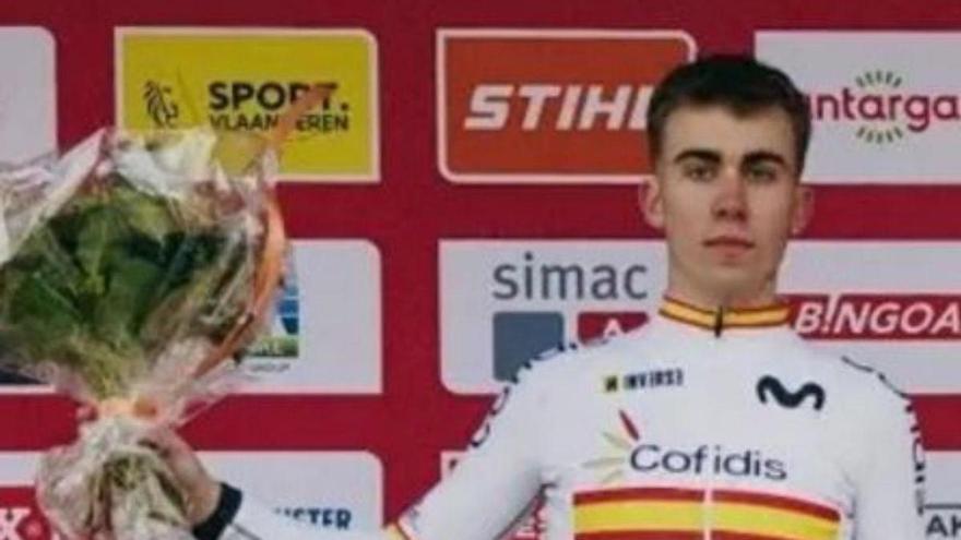 Brillante segundo puesto de Benjamín Noval en la Copa del Mundo de ciclocross