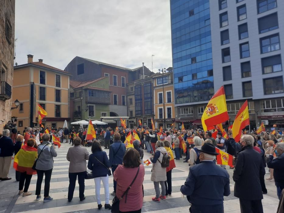 Concentración en Gijón por el 12 de octubre