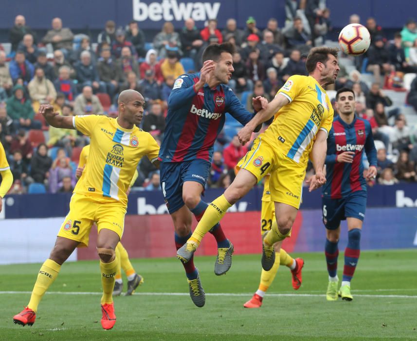 Levante UD - RCD Espanyol, en imágenes