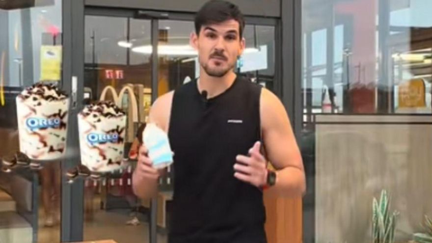 Sergio Frutos, dietista murciano: «Si piensas que los helados engordan, no conoces estos seis: menos de cincuenta calorías»