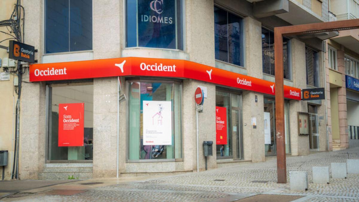 Façana de la Gestoria Babià al passeig de la República