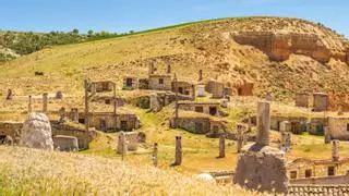 El pueblo con más bodegas subterráneas de España es perfecto para una escapada: 374 excavadas en arcilla que están declaradas Bien de Interés Cultura