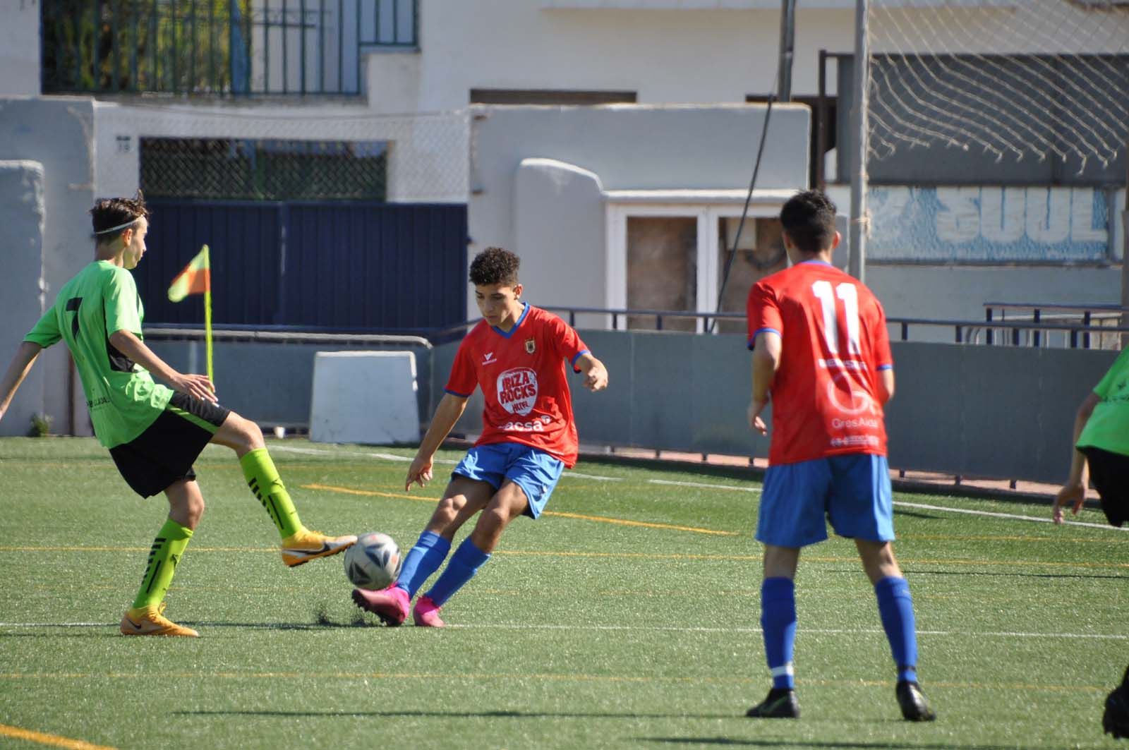 El fútbol base vuelve a sonreír