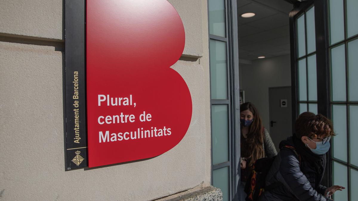 Visita del nuevo centro de masculinidad del Ayuntamiento de Barcelona