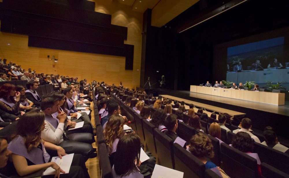 Graduación en Ciencias de la Salud de la UJI