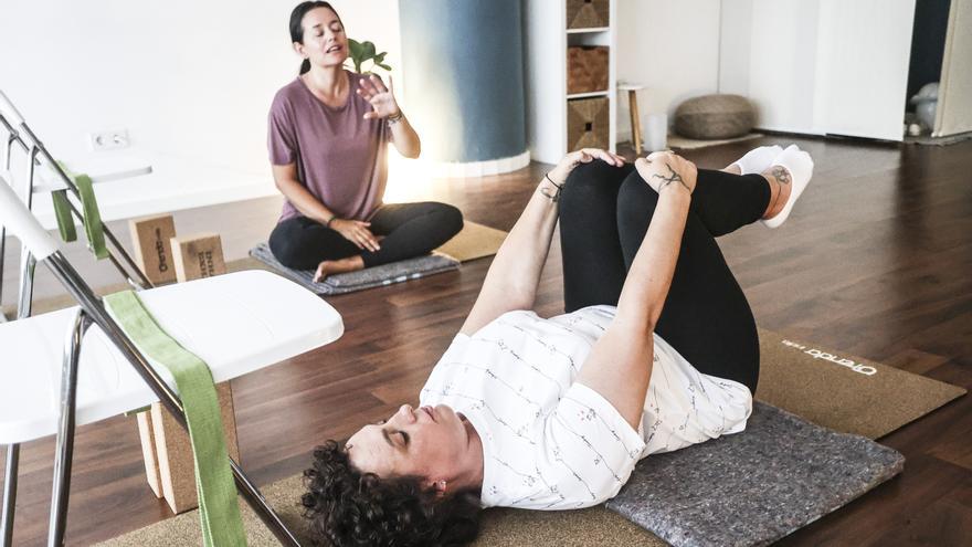 VÍDEO: Yoga contra las secuelas del cáncer