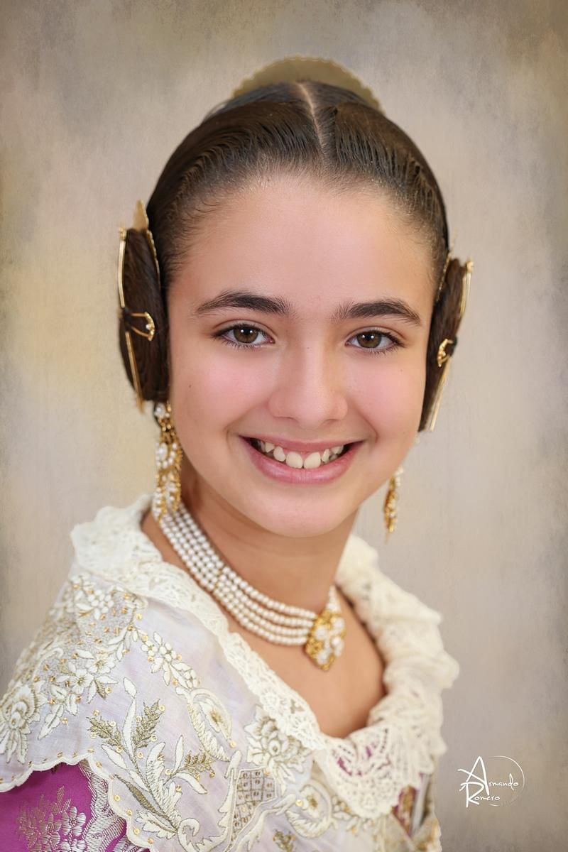 Adriana Galindo Hernndez - Falla Cadis-Els Centelles - Russafa-B.jpg