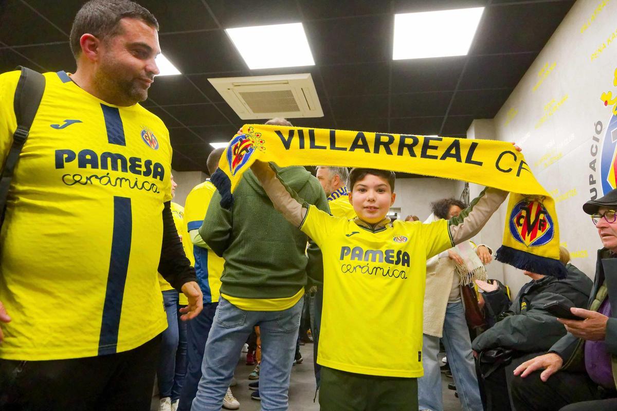 Galería | El Villarreal realiza el tradicional brindis por la permanencia