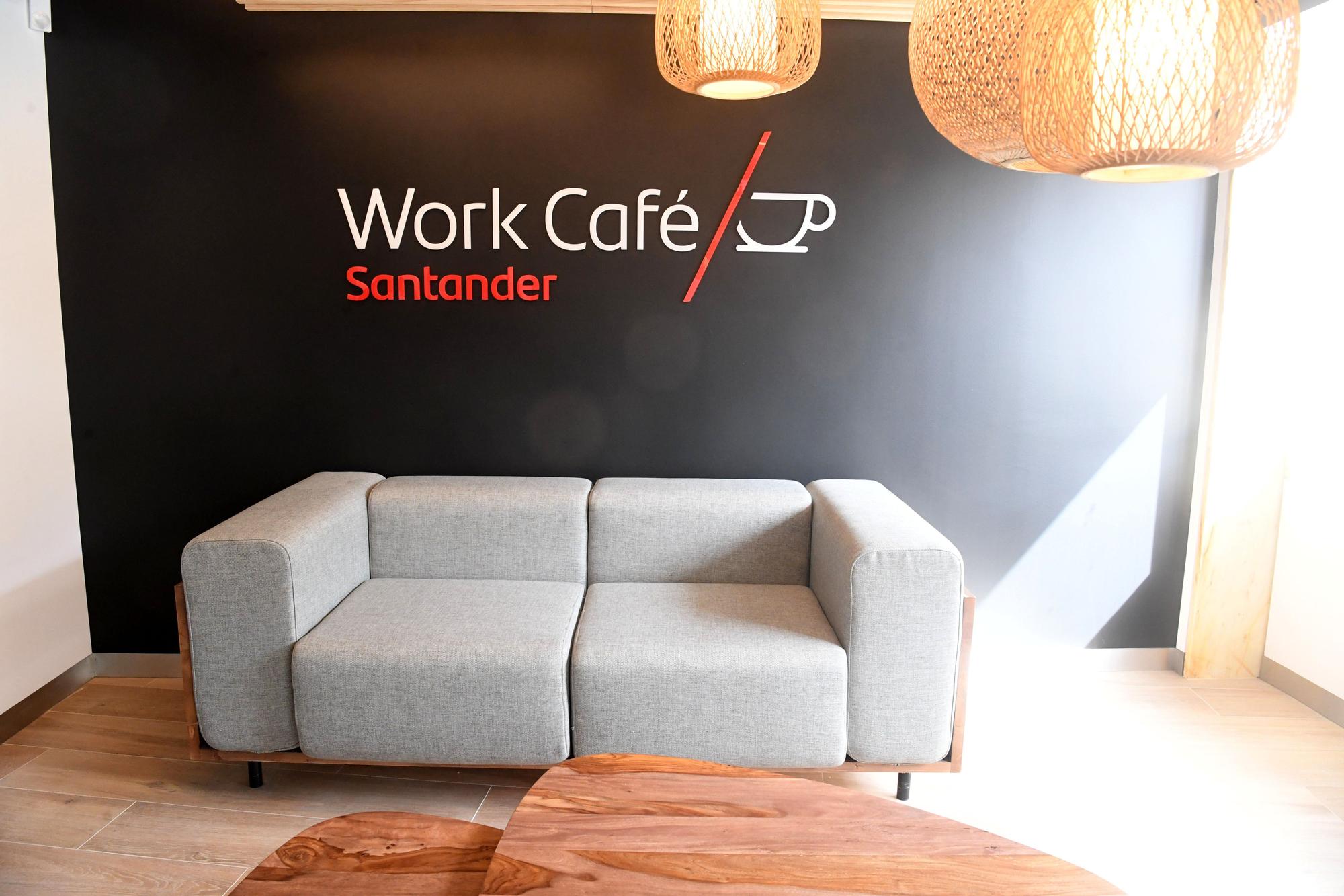 Abre en el antiguo edificio del Banco Pastor Work Café A Coruña, un nuevo modelo de oficina bancaria