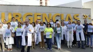 Los médicos del Reina Sofía se plantan ante el "colapso" en el Servicio de Urgencias