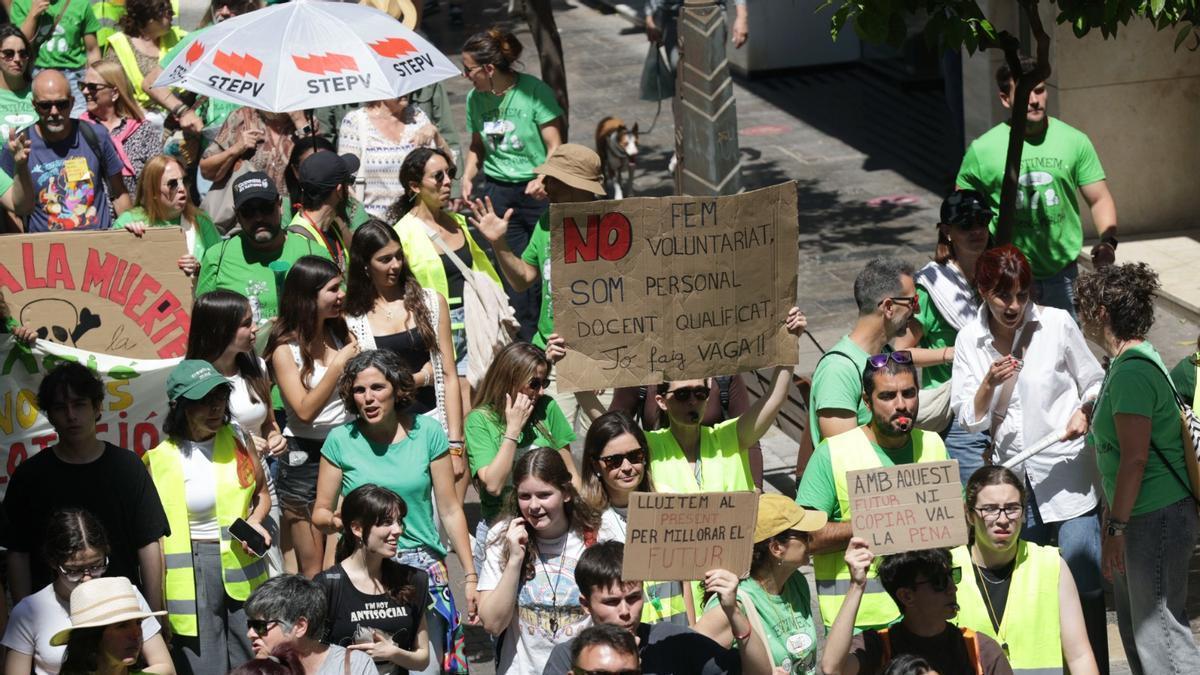Manifestación educación en Sagunt.