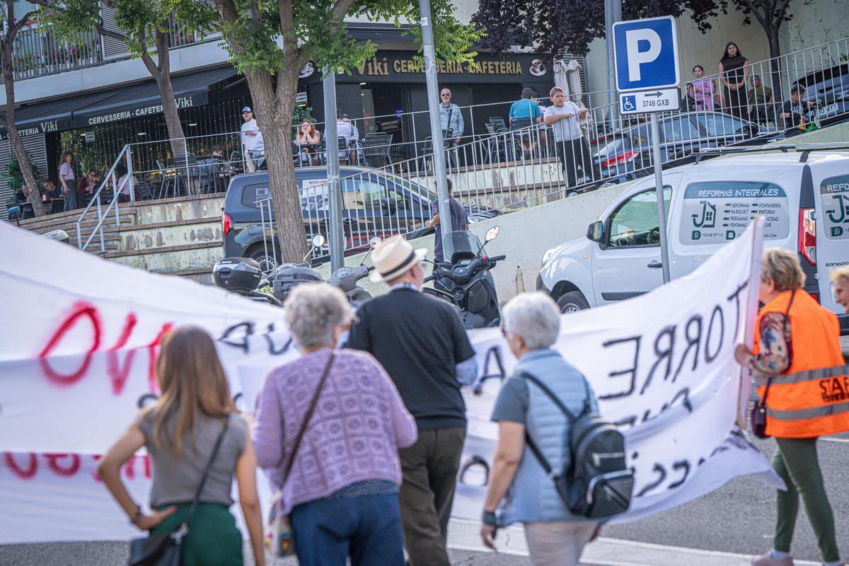 Vecinos de Torre Baró retoman la lucha de El 47 y exigen acabar con los retrasos del bus a demanda