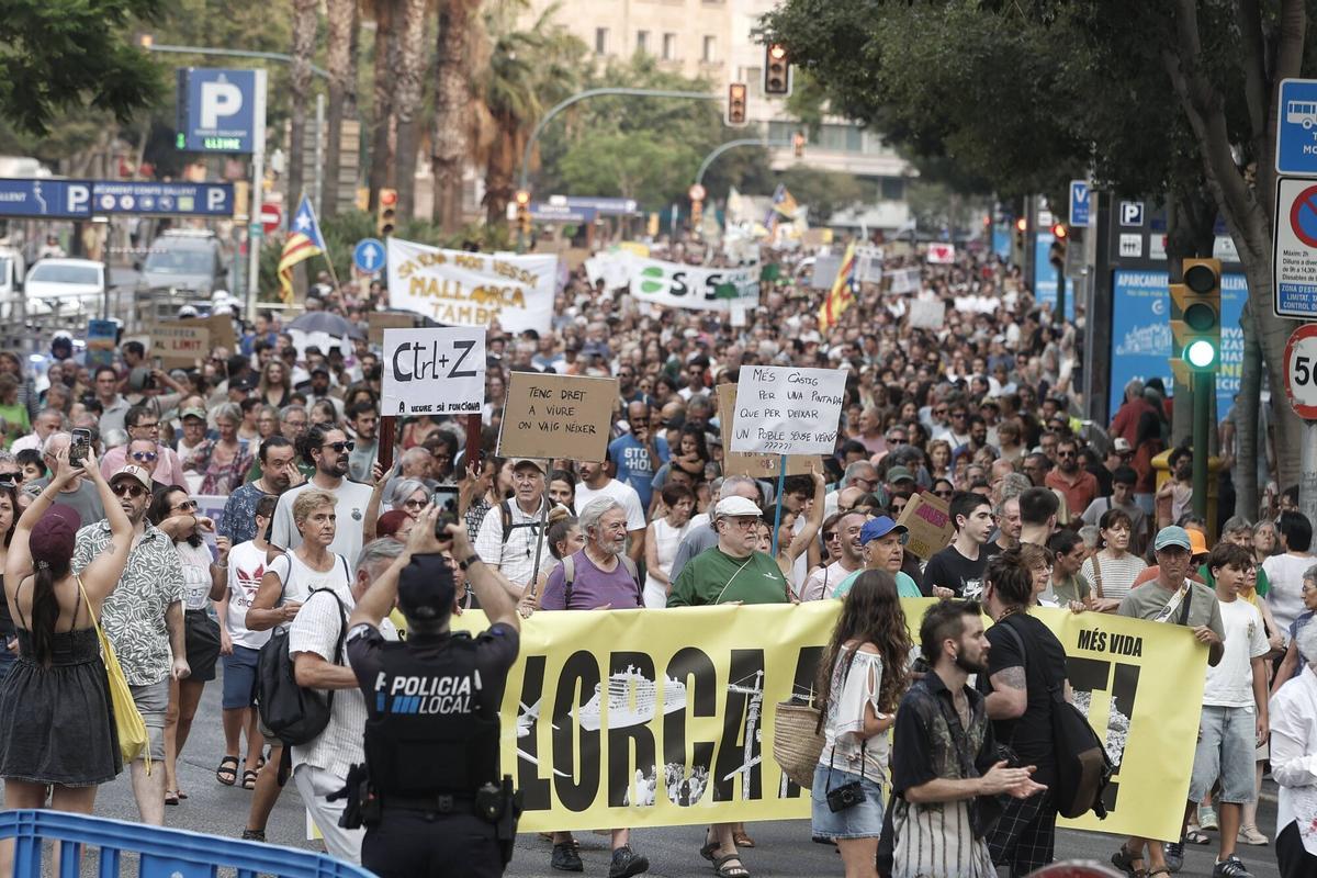 Manifestación 26J Menys Turisme, Més Vida