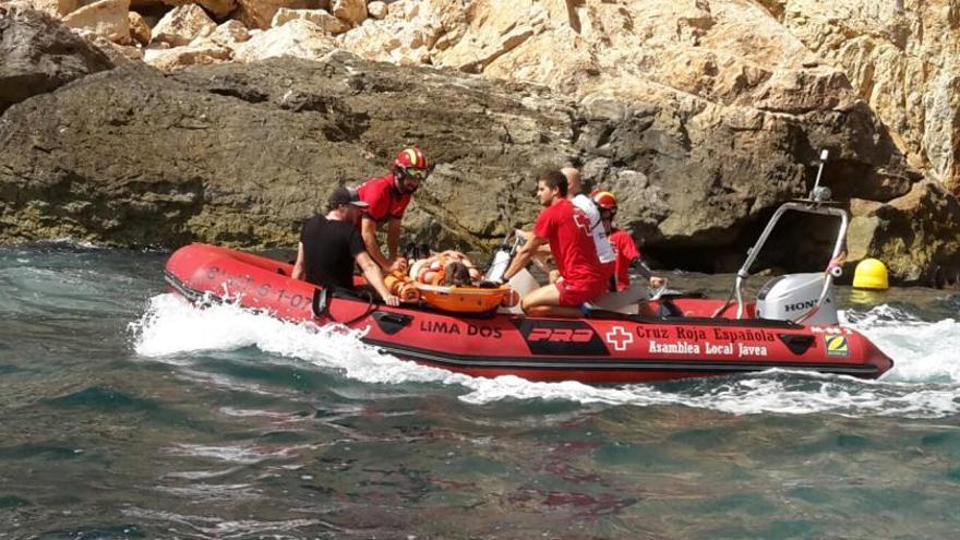 Rescate en la Cova dels Orgüens de Xàbia