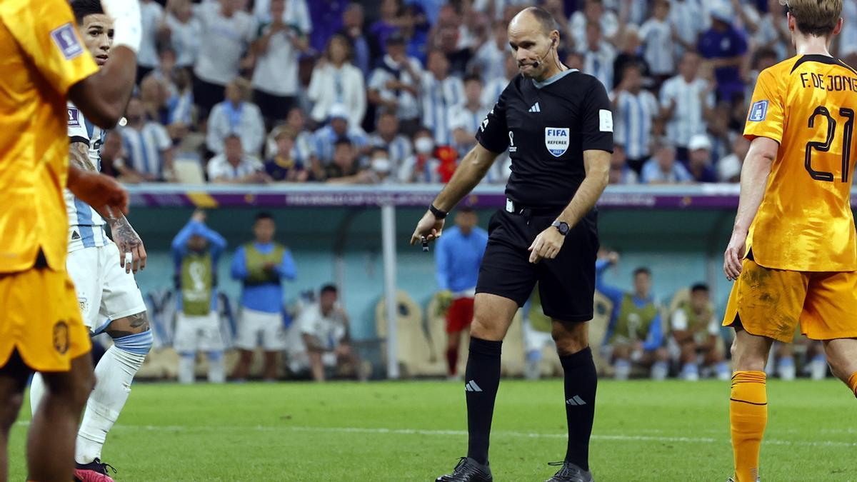 Qatar - Senegal: Mateu Lahoz no pitó este posible penalti a favor de Qatar