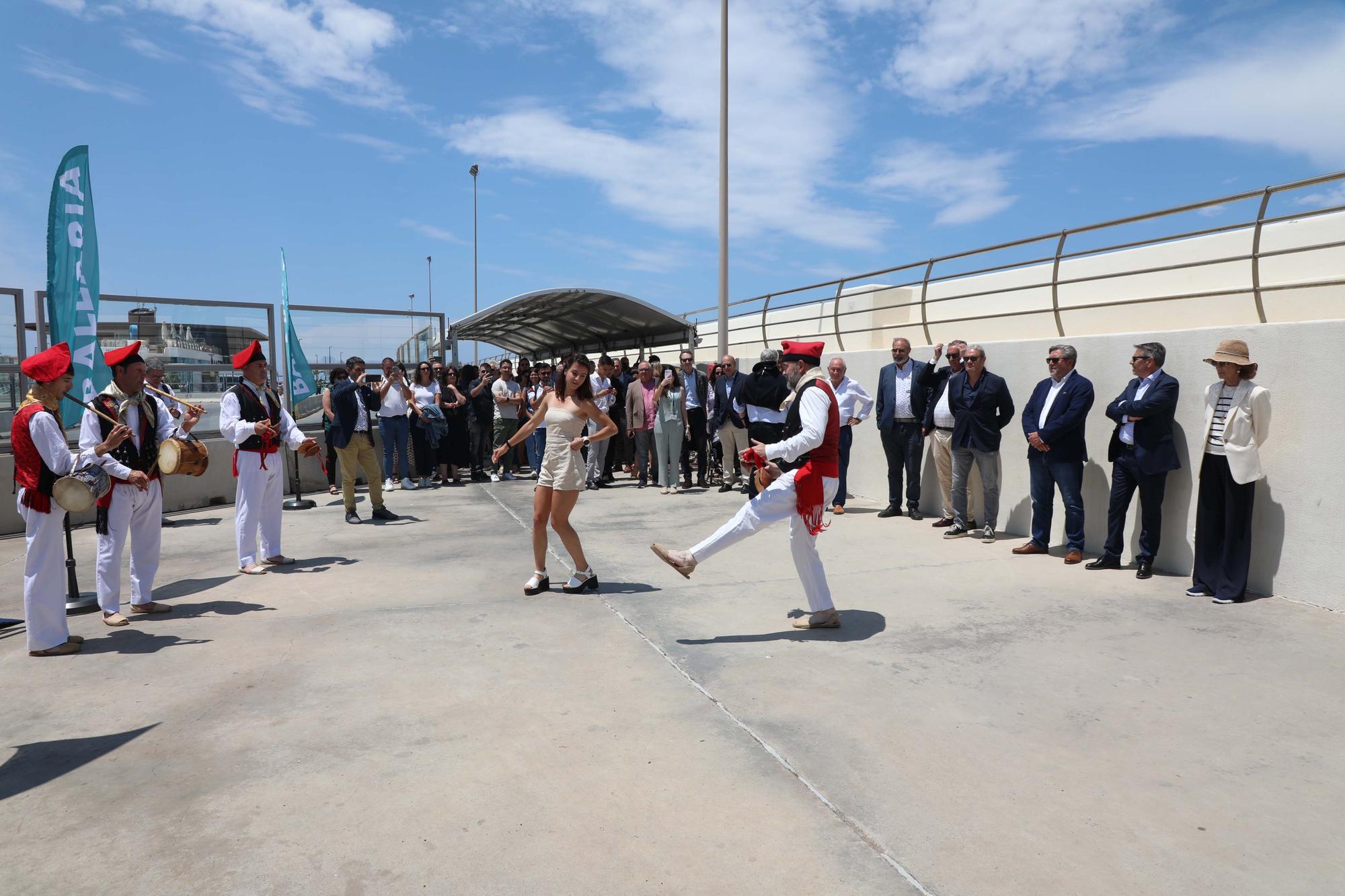 Galería de imágenes del primer ferry eléctrico de España que conecta Ibiza y Formentera