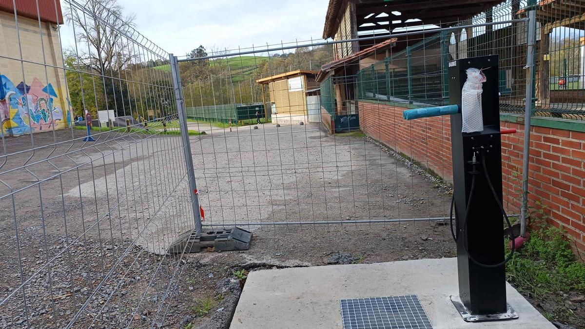 Las obras en el entorno del polideportivo.