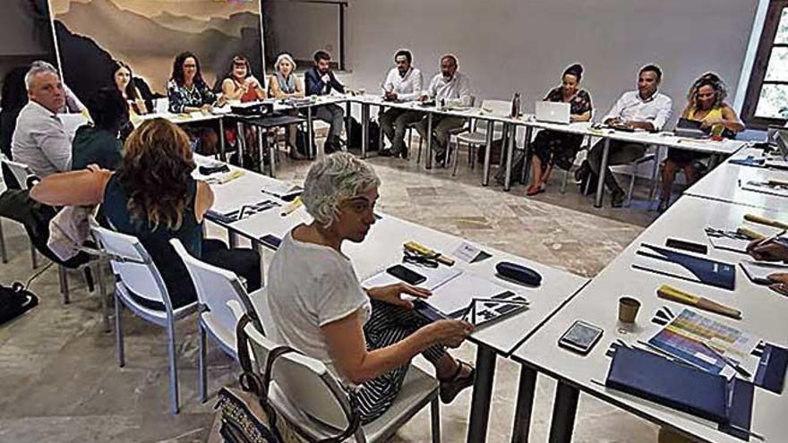 El equipo de gobierno del Consell se reuniÃ³ en la finca de Raixa.