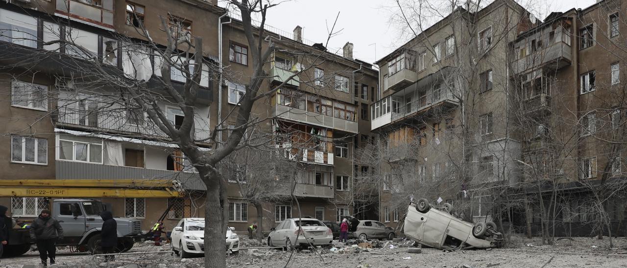 Ucrania resiste en Adivka ante la imposibilidad de retomar su contraofensiva