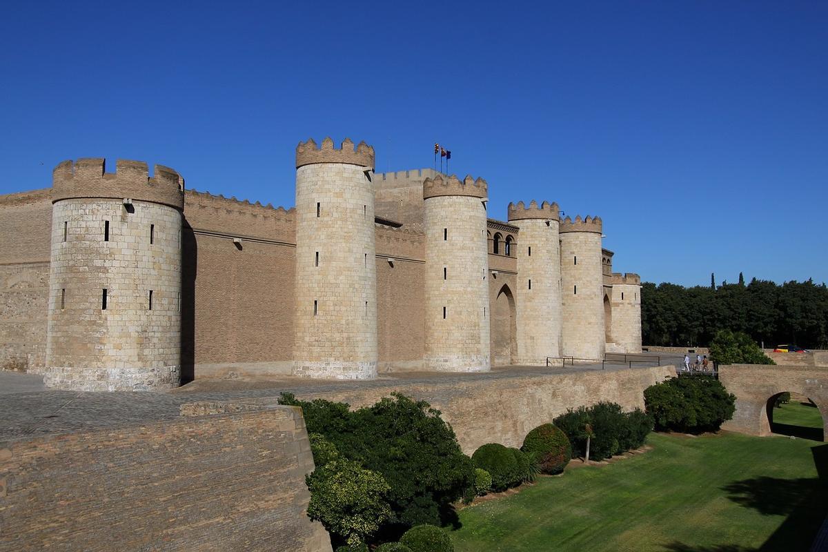 Fachada de La Aljafería