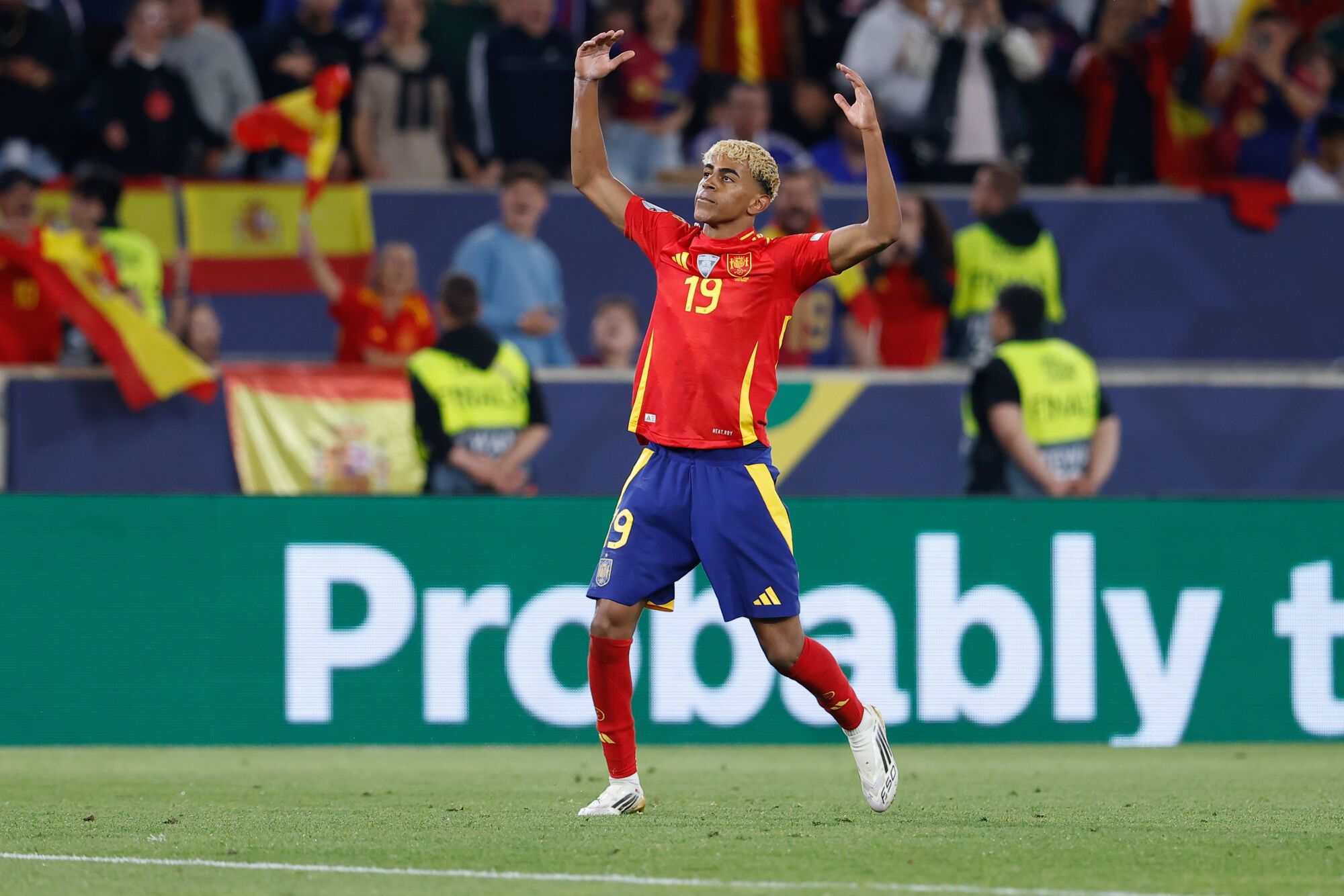Lamine Yamal of Spain celebrates a goal during the UEFA Nations League Semi Final match between Spain and France at Stuttgart Arena on June 5, 2025, in Stuttgart, Germany. AFP7 05/06/2025 ONLY FOR USE IN SPAIN. Dennis Agyeman / AFP7 / Europa Press;2025;SOCCER;SPORT;ZSOCCER;ZSPORT;Spain v France - UEFA Nations League Semi Final;