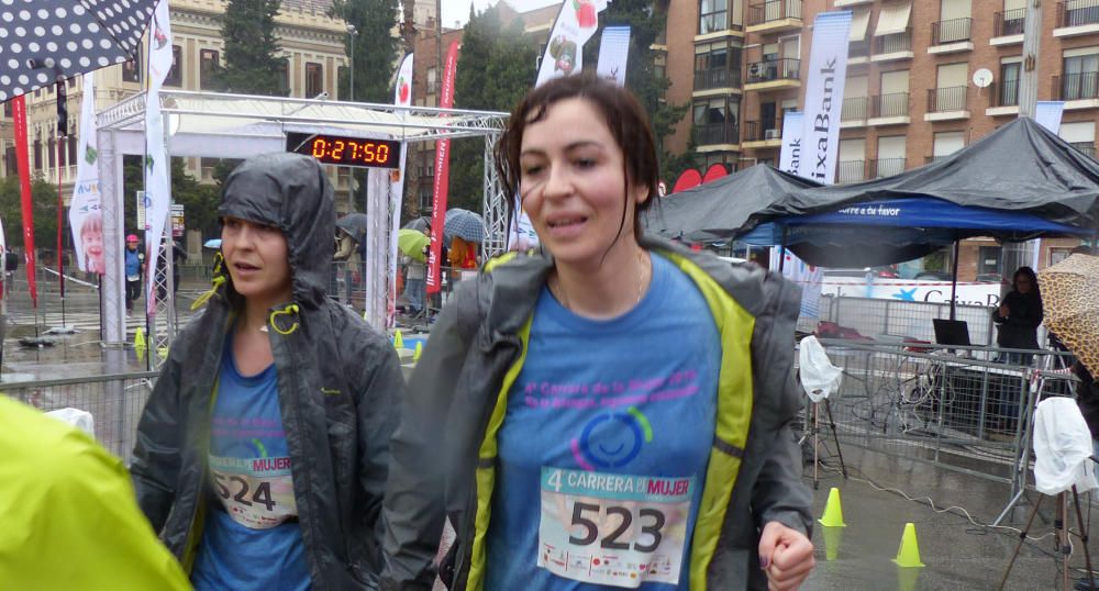 Llegada IV Carrera de la Mujer en Murcia (II)