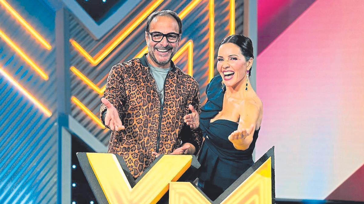 Roberto Villar y Lucía Rodríguez, en el plató de 'Xente Marabillosa'