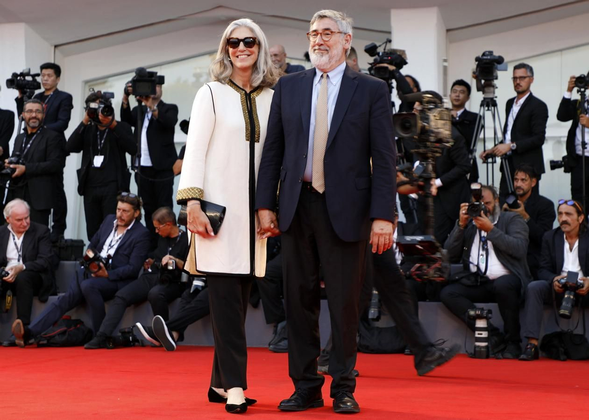 Festival de Cine de Venecia, día 2: el director John Landis y su esposa Deborah Nadoolman