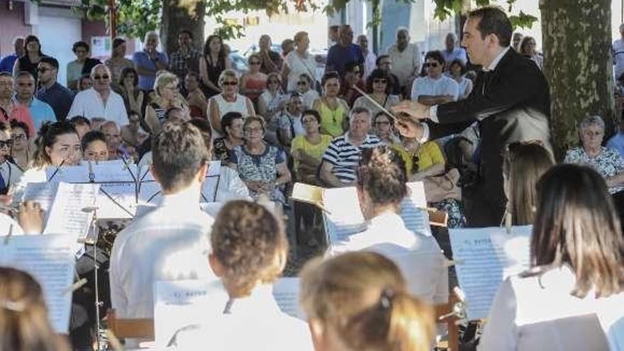 Las bandas de música fueron protagonistas en las fiestas de San Antonio de Padua